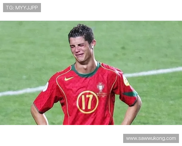 C罗曼联初期成长路径：从边锋到核心的转变解析