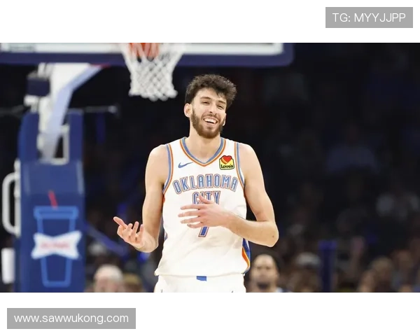 切特·霍姆格伦挡拆创造错位机会显著提升内线得分效率