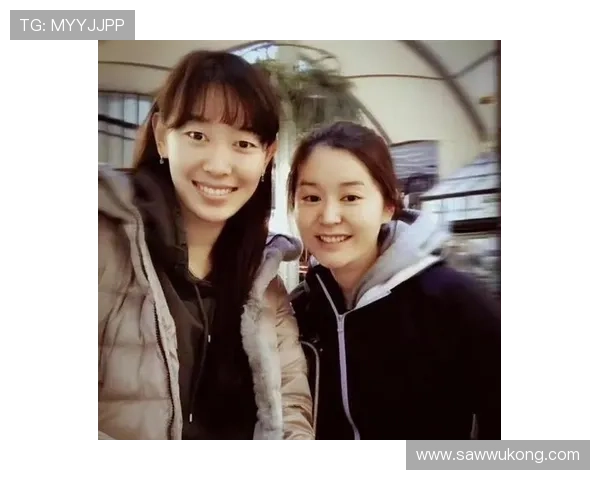 孙一文训练完走进咖啡厅，点的全是普通人压根不敢点的那种单品咖啡…也太奢侈了吧