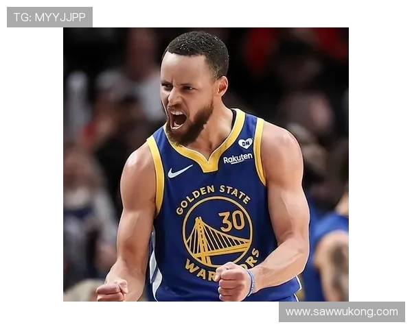 汤普森无球跑位制造空位，三分威胁不及库里创造力