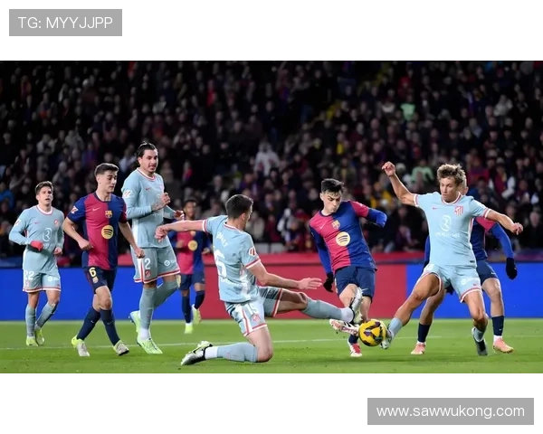 巴萨从豪强到抠门现象显现，当前财务状况对赛季表现带来一定影响